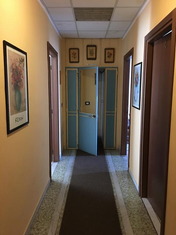 Hotel Dora Turijn Buitenkant foto
